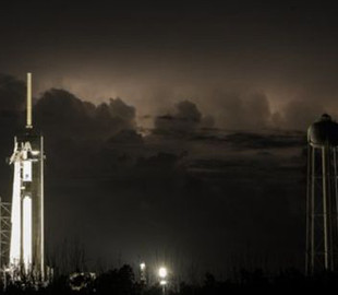 В SpaceX и NASA оценили вероятность отмены сегодняшнего запуска астронавтов на корабле Crew Dragon