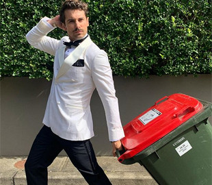 Мир спасет чувство юмора: Австралийцы объявили флешмоб для прогулок до мусорных баков