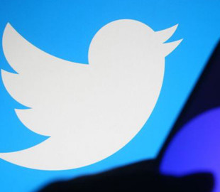 Twitter и Facebook удалили посты посольства РФ в Великобритании об обстреле роддома в Мариуполе