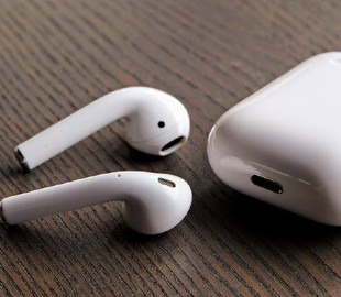 Apple за один день продала 3 миллиона AirPods