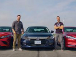 Блогеры сравнили Toyota Camry TRD, Honda Accord и Mazda6 на дрэге