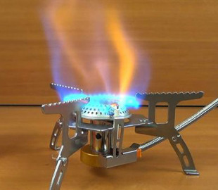 Зима без світла та тепла: як мешканцям багатоповерхівок підготуватися до майбутніх блекаутів у містах