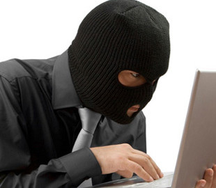 Інтернет-шахраї ошукали жінку на 24 тисячі гривень