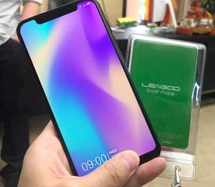 В Сети показали китайский клон iPhone X