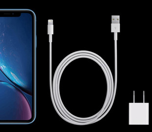 Опасения не подтвердились: Apple продолжит комплектовать iPhone зарядным устройством