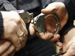 Правоохоронці Вінниччини затримали місцевого мешканця, який фотографував адмінбудівлі