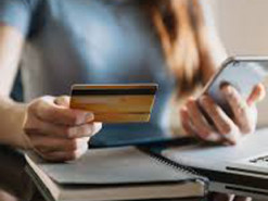 28-річний львів'янин видурив в українки в Дубаї гроші через інтернет