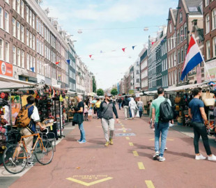 В Амстердамі випустили онлайн-тест для відсіву туристів, які порушують спокій міста