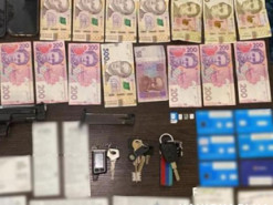 В Україні перед судом постануть учасники організованої злочинної групи шахраїв, які ошукували громадян під час онлайн-шопінгу