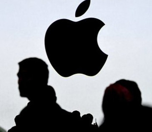 Юристу Apple грозит 20 лет за торговлю инсайдерской информацией