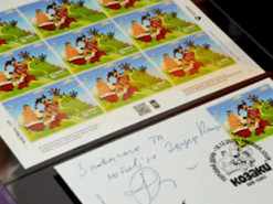 В Украине выпустили первую почтовую марку с дополненной реальностью: фото