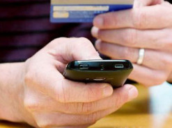 Телефонный разговор с «сотрудником банка» стоил женщине 2 тысячи гривен