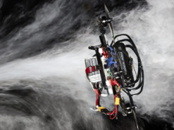 Новый алгоритм управляет дроном быстрее, чем человек