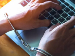 Три роки проведе за ґратами чоловік за фото геніталій на сайті знайомств