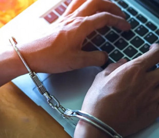 Три роки проведе за ґратами чоловік за фото геніталій на сайті знайомств