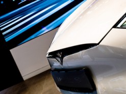 Tesla объяснила, как работает ключевое «Девятое обновление» и почему в нем нет автопилота