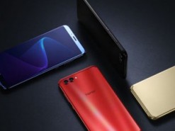 Безрамочный Huawei Honor V10 представлен официально