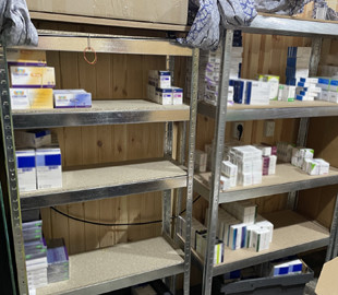 Група осіб збувала в інтернеті несертифіковані ліки онкологічної та репродуктивної групи