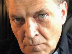 "Я встаю на сторону жертви": росіянин Олександр Невзоров отримав українське громадянство