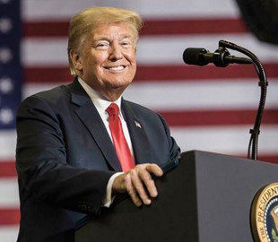 Новая соцсеть Трампа хочет привлечь 1 млрд долларов