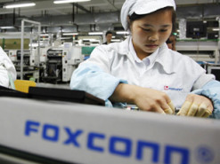 Сотрудники китайских заводов массово увольняются перед началом производства iPhone 13