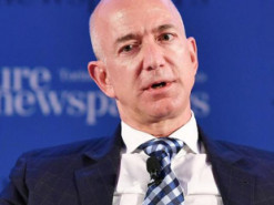 Безос пожертвує по $100 мільйонів журналісту і шеф-кухарю