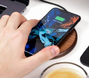 Використання бездротової зарядки шкідливе: у чому полягає загроза