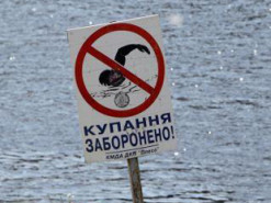 У лікарні Києва помер підліток через небезпечну хворобу після купання у водоймі