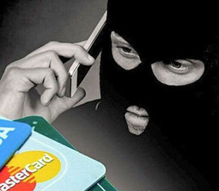 Псевдобанкір видурив у жінки майже 145 тисяч гривень