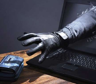 Інтернет-шахраї вкрали у жінки 14 тис. грн