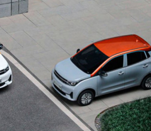 У КНР представили бюджетний електромобіль