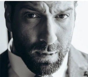 «Кулі, що знайде тебе, ти не почуєш». Даніель Салем показав автомобіль, за кермом якого потрапив під обстріл окупантів