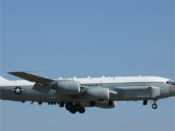 Літак-розвідник ВПС США помічено біля берегів Криму: як зміниться стратегія Пентагону за Трампа