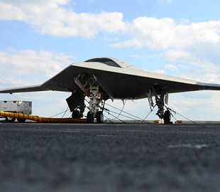 Пентагон: «ИИ-гонка вооружений началась»