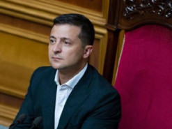 Президент анонсировал с 2021 года полный отказ от бумажных документов