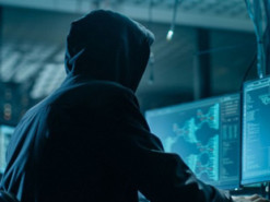 Хакеры "положили" сайты компаний российских олигархов - Усманова, Потанина и других