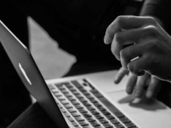 Іранські хакери 18 місяців видавали себе за інструкторку з аеробіки, щоб поширити вірус