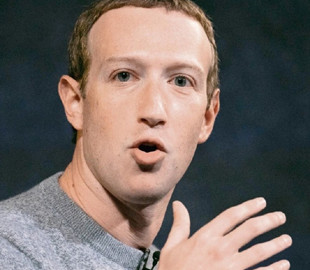 Цукерберг извинился перед пользователями за сбой в работе Facebook