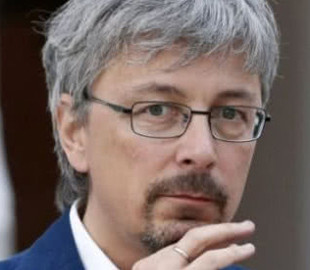 Мы имеем дело с огромной российской "машиной фейков", воевать с ней нужно комплексно, - Ткаченко