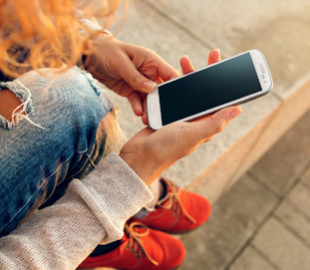 Експерти пояснили, як виявити на смартфоні платні підписки та скасувати їх