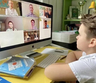 ВНО в школах отменят, но в понедельник все садятся за виртуальные парты