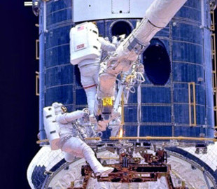 Миллиард секунд от старта: как появился телескоп Hubble