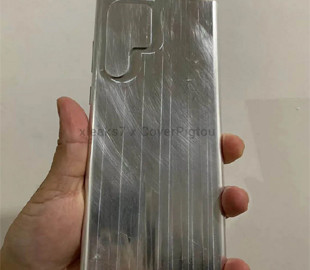 Опубликовано фото алюминиевого макета смартфона Samsung Galaxy S22 Ultra