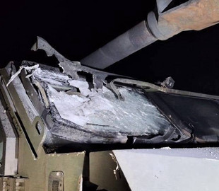 Броня української розробки САУ "Богдана" врятувала життя військових після влучення дрона-камікадзе