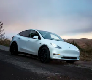 Tesla стикається з протестами в Китаї з боку власників, незадоволених зниженням цін