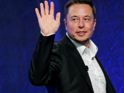 Tesla наказала владельца электрокара за желание спасти свою еду