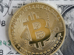 Биржа Binance прекратила торговать акциями