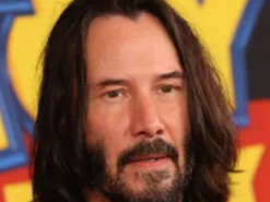 В сети показали, как Киану Ривз выглядел в 90-х. Фото