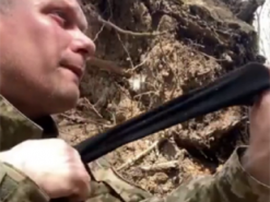 Как носком подбить вражеский танк: бойцы ВСУ сняли забавное видео