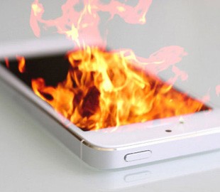 iPhone вспыхнул в сервисном центре